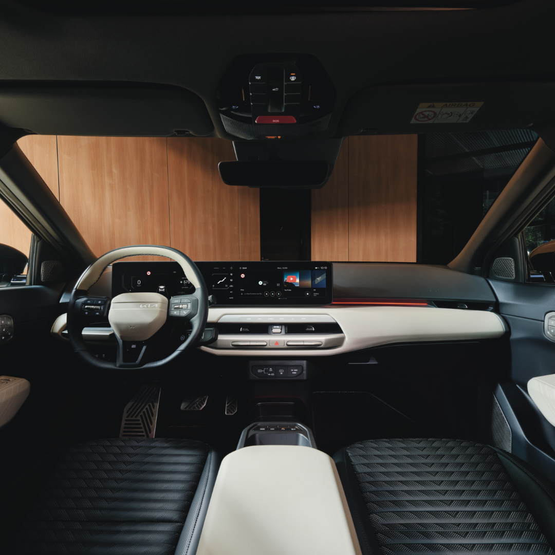 EV4_GTL_MY26_NA_Beauty_FullDashboard_cmyk_1080x1080